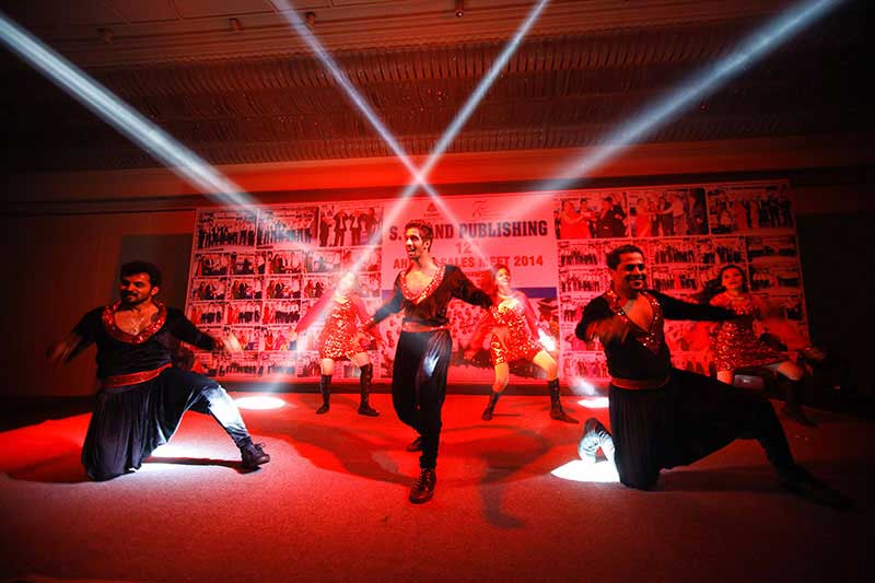 Looking at The Horizon